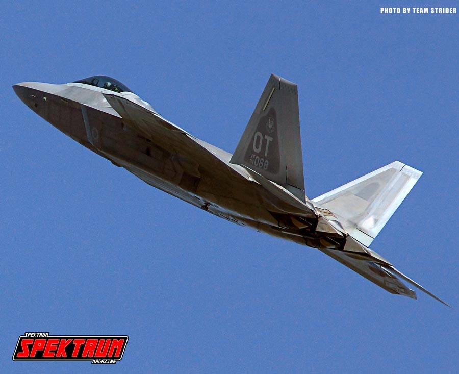 The Lockheed Martin F-22 turns and burns at the Planes of Fame Air Show